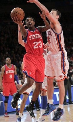 与球迷关注 与球迷关注