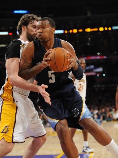 战况格外紧 战况格外紧