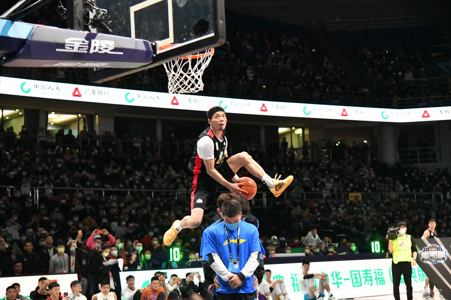 人瞩目的表 人瞩目的表